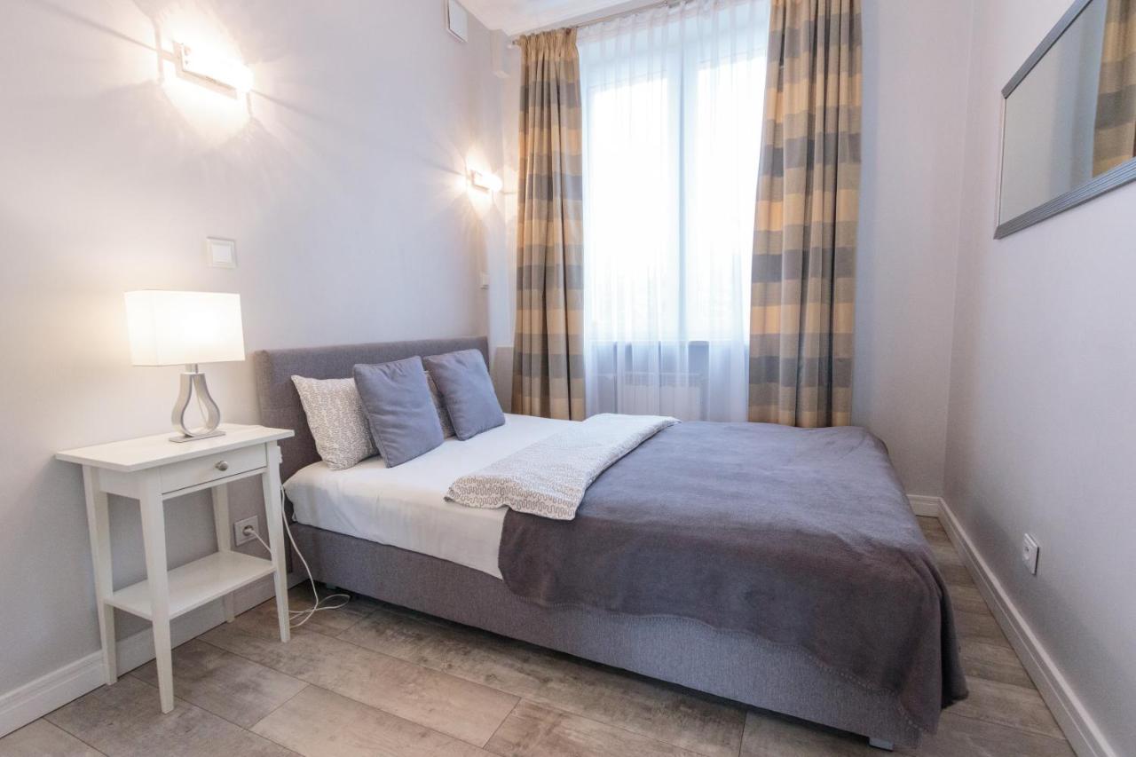 Rental Apartments Krochmalna Varsó Kültér fotó